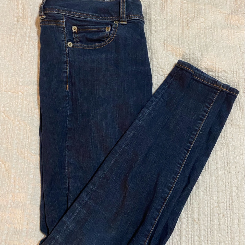 Dark blue skinny jean